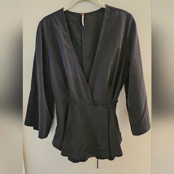 Free People Grand Piano Wrap Top size small Black - Picture 1 of 5